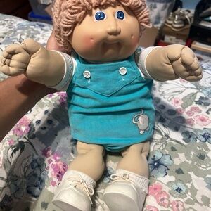 Rare Cabbage Patch Doll In Blue Elephant Overalls 1984
